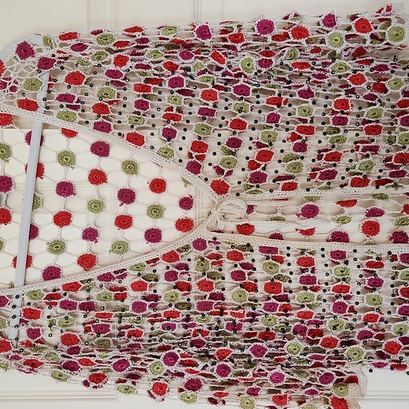 Saint Tropez Crochet Top/Cardigan - Picture 8 of 9